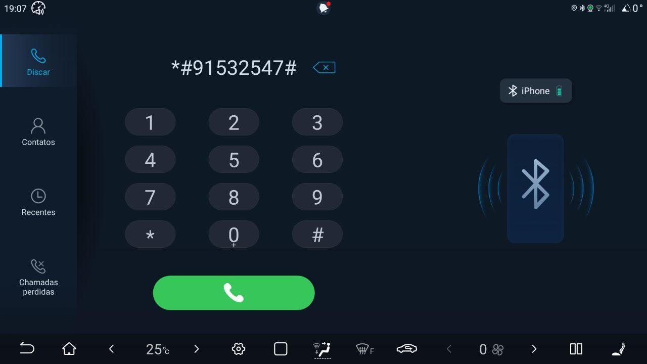 O teclado do app Celular liberado, com o código de serviço digitado.